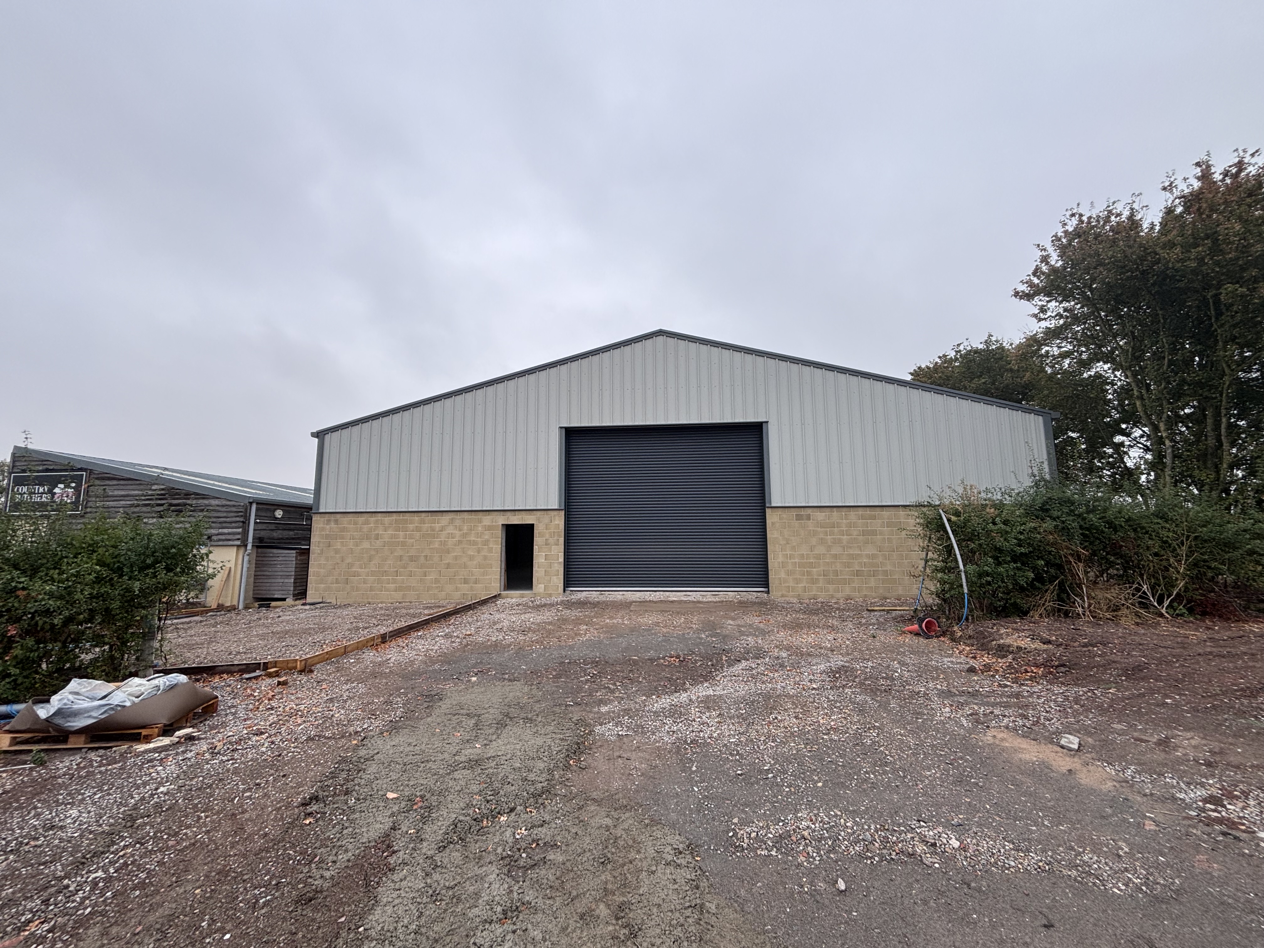 Unit E Lawn Farm 7624