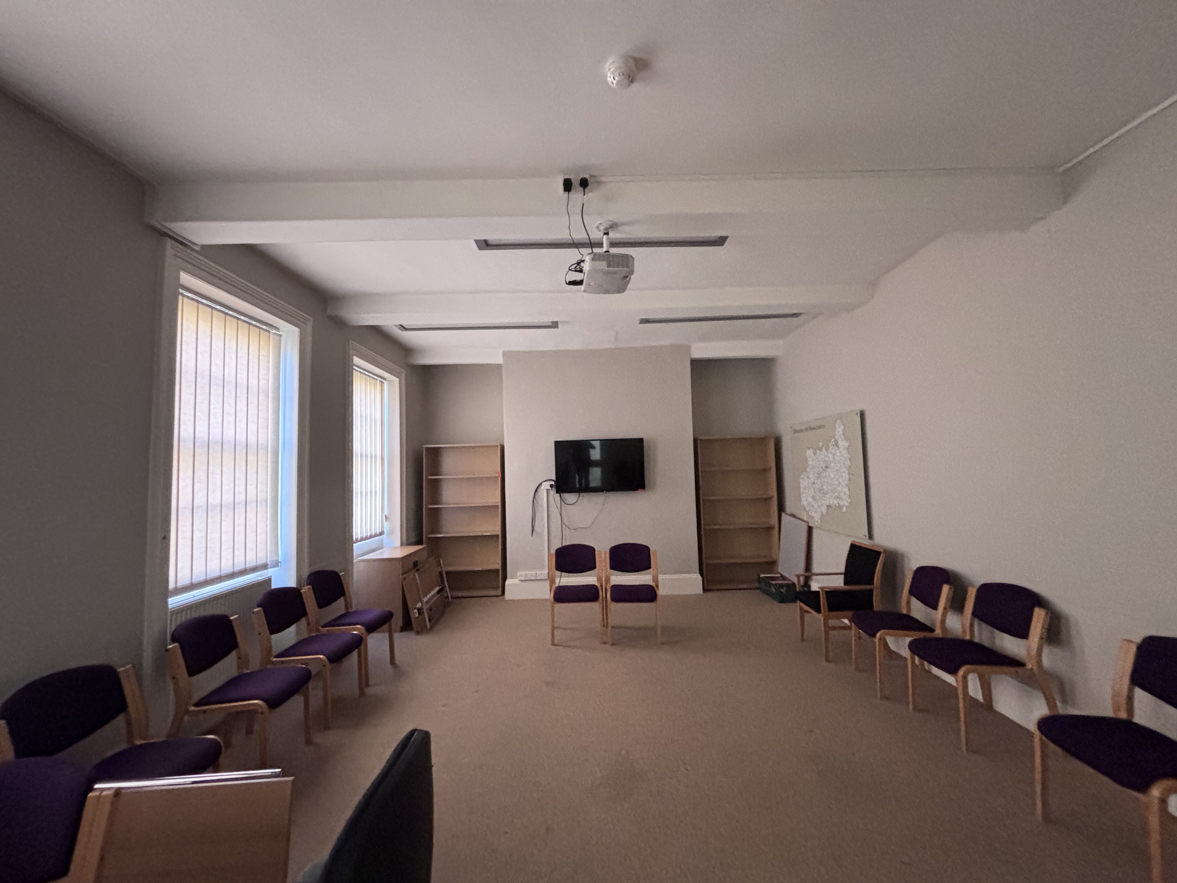 4 College Green 5901