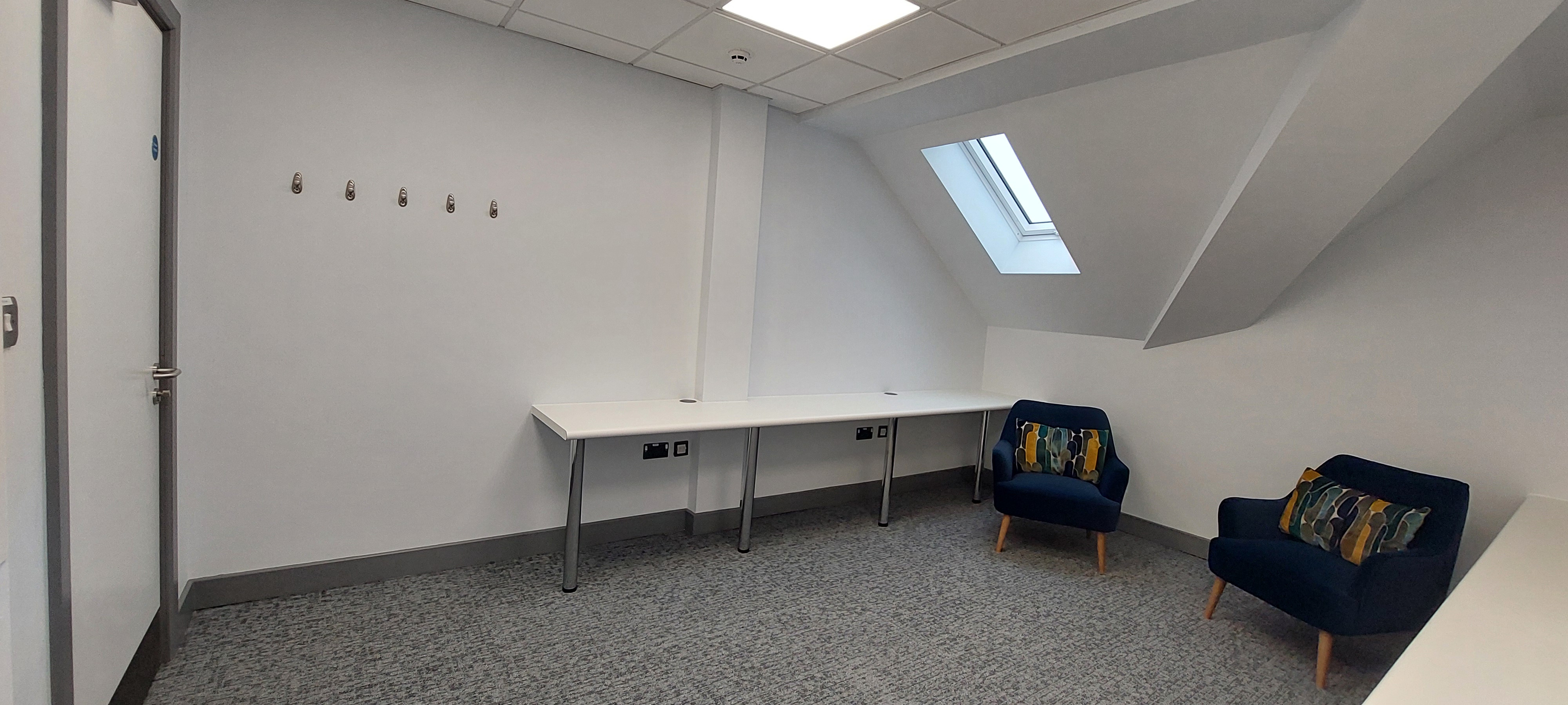 Middle Room 2nd Floor3