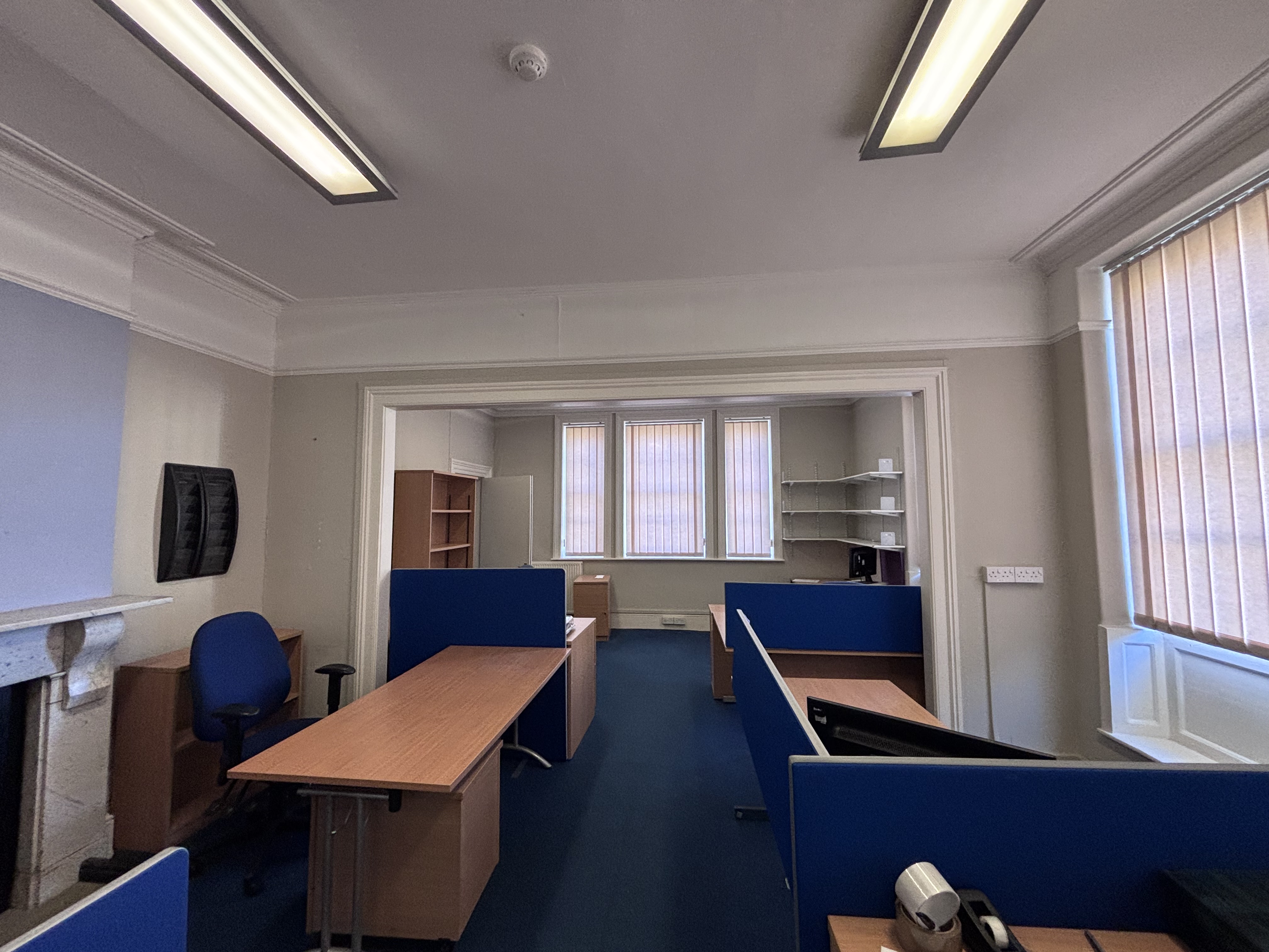 4 College Green 5897